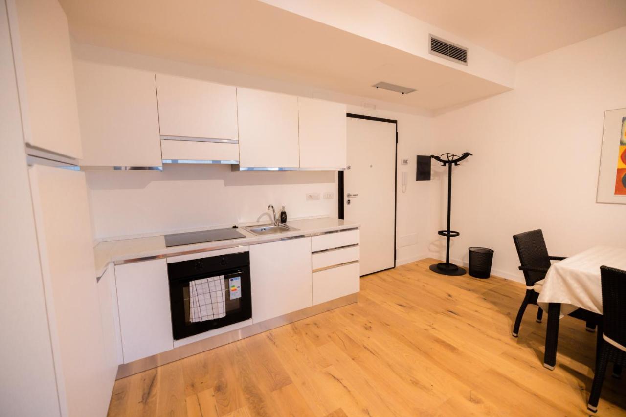 Appartement Nuovissimo Bilocale In Zona Navigli/Romolo à Milan Extérieur photo